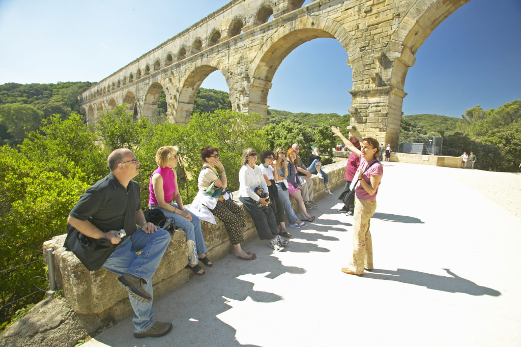 France TOUR GUIDES AND TOUR GUIDE ORGANISATIES