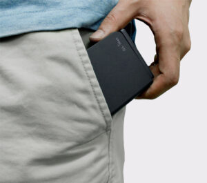 The GL.iNet Slate fits in your pocket